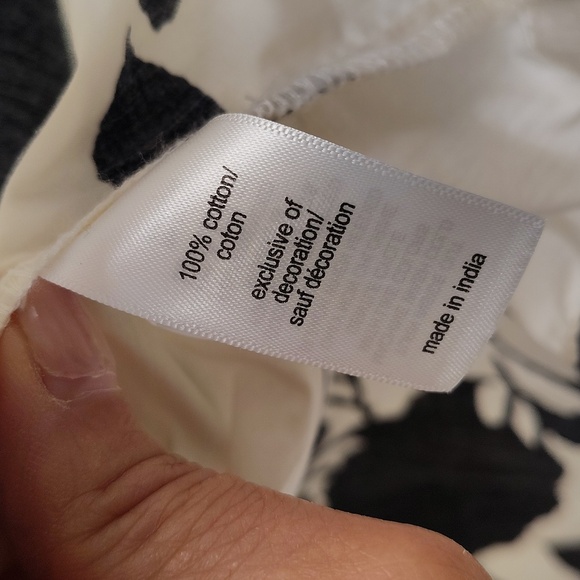 Maurices Square Neck Blouse Black Floral On Cream Size XL Peasant Style Top - Picture 7 of 8